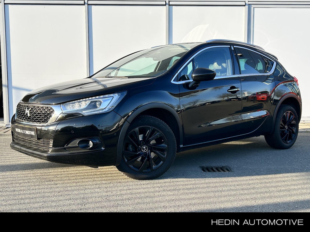 DS 4 Crossback - 1.2 130pk Business | Trekhaak | Navigatie | DENON Soundsystem | Camera | Climate Control | - AutoWereld.nl