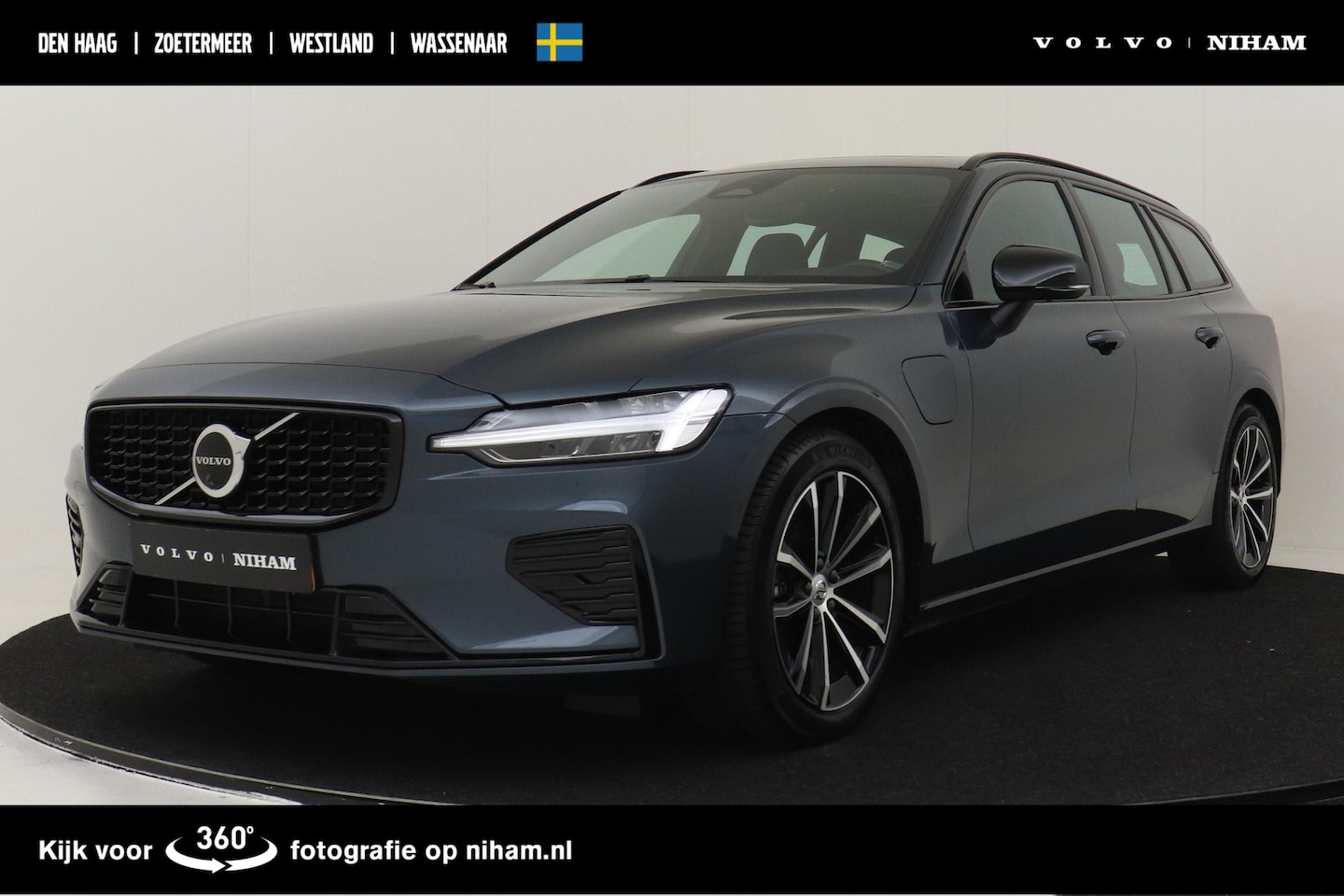 Volvo V60 - T6 PLUG-IN HYBRID AWD PLUS DARK -PANO.DAK|HARMAN/KARDON|360°CAM|BLIS|TREKHAAK - AutoWereld.nl