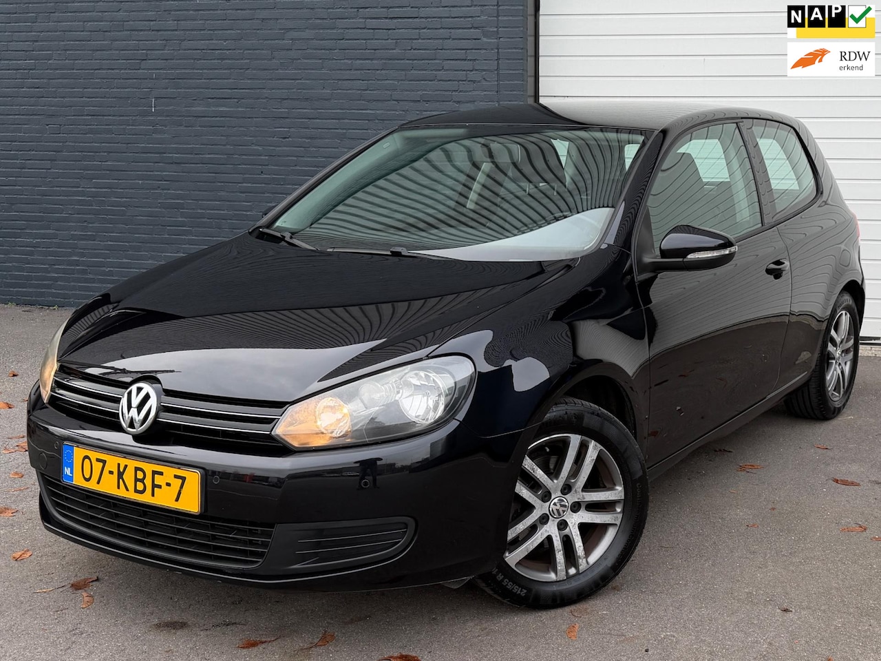 Volkswagen Golf - 1.6 Comfortline VOLO-H/CRUISE/CLIMA/LMV/PDC - AutoWereld.nl