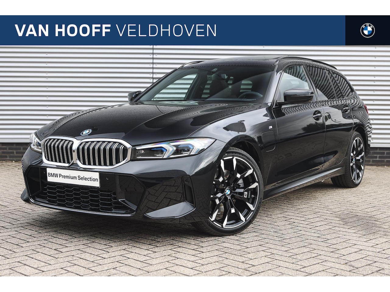 BMW 3-serie Touring - 330e High Executive M Sport Automaat / Panoramadak / Sportstoelen / Comfort Access / Stuur - AutoWereld.nl