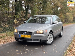 Volvo S40 - 1.8 Kinetic | "114.000" KM NAP + Cruise Nu € 3.950,