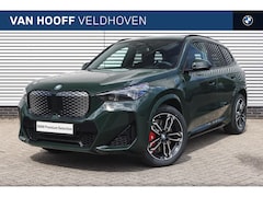 BMW iX1 - eDrive20 High Executive M Sport / Panoramadak / Sportstoelen / Trekhaak / M Adaptief onder