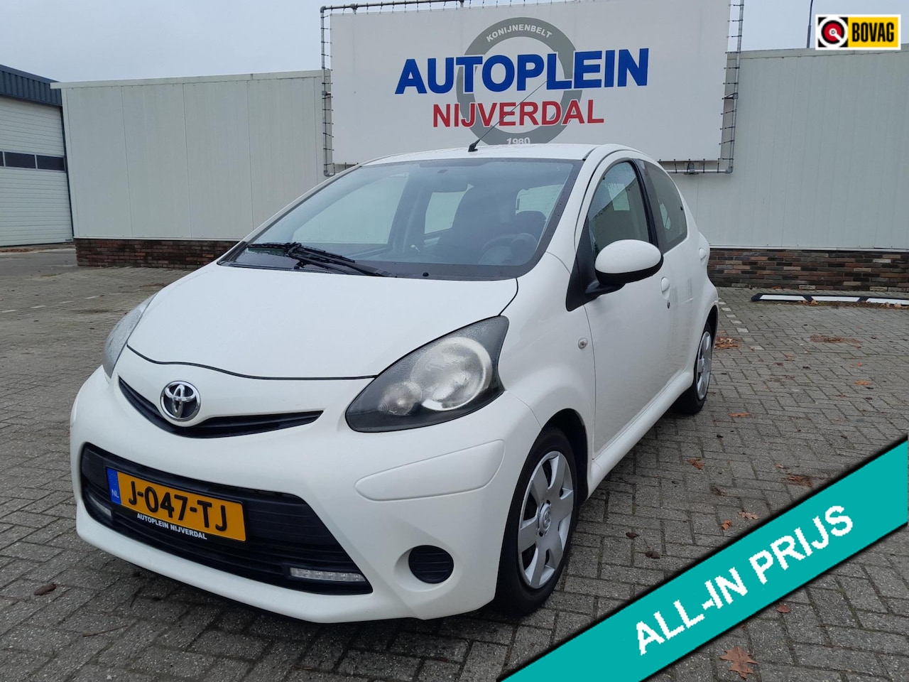 Toyota Aygo - 1.0 VVT-i Comfort nette Aygo voor nog jaren rijplezier! - AutoWereld.nl