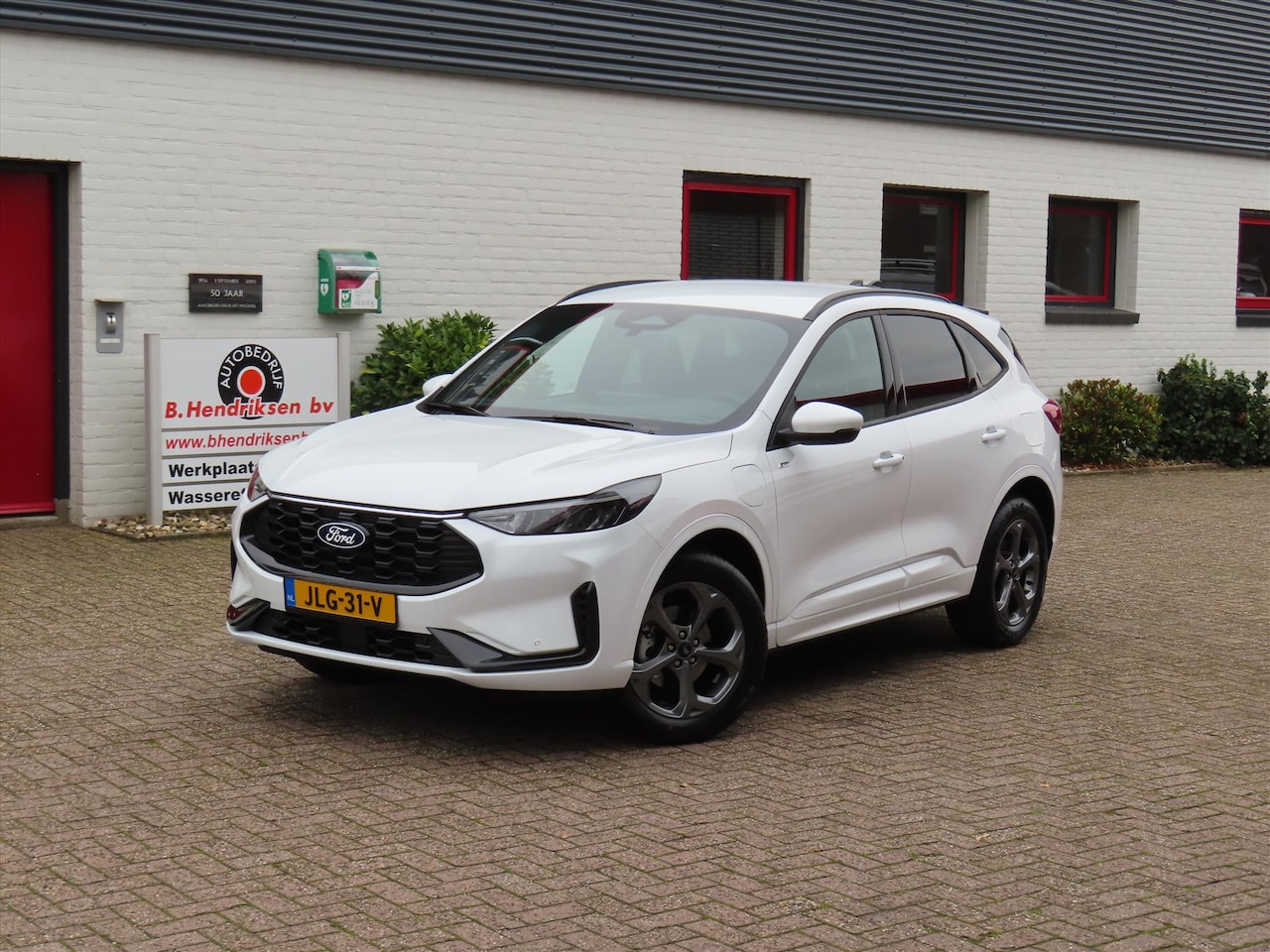 Ford Kuga - 2.5 PHEV 243pk e-CVT ST-Line/ Nieuwe voorraad auto/ Apple Carplay/ Camera achter/ Led kopl - AutoWereld.nl