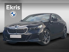 BMW i5 - Sedan eDrive40 M Sportpakket 19'' / Panoramadak / Harman Kardon / Stoelventilatie / Trekha