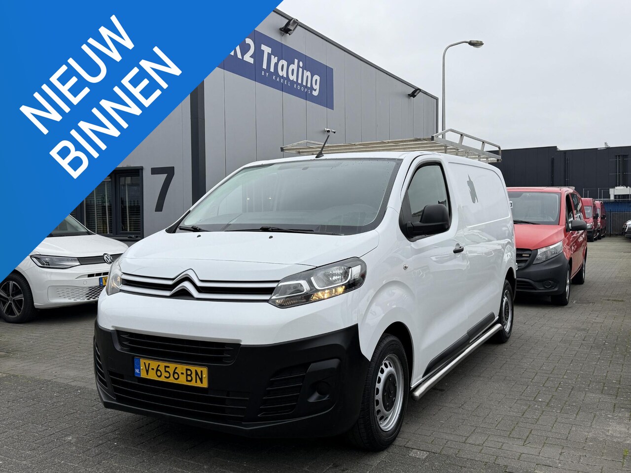 Citroën Jumpy - 2.0 BlueHDI 120 Club M S&S L2H1 Imperiaal Trekhaak Carplay Airco - AutoWereld.nl