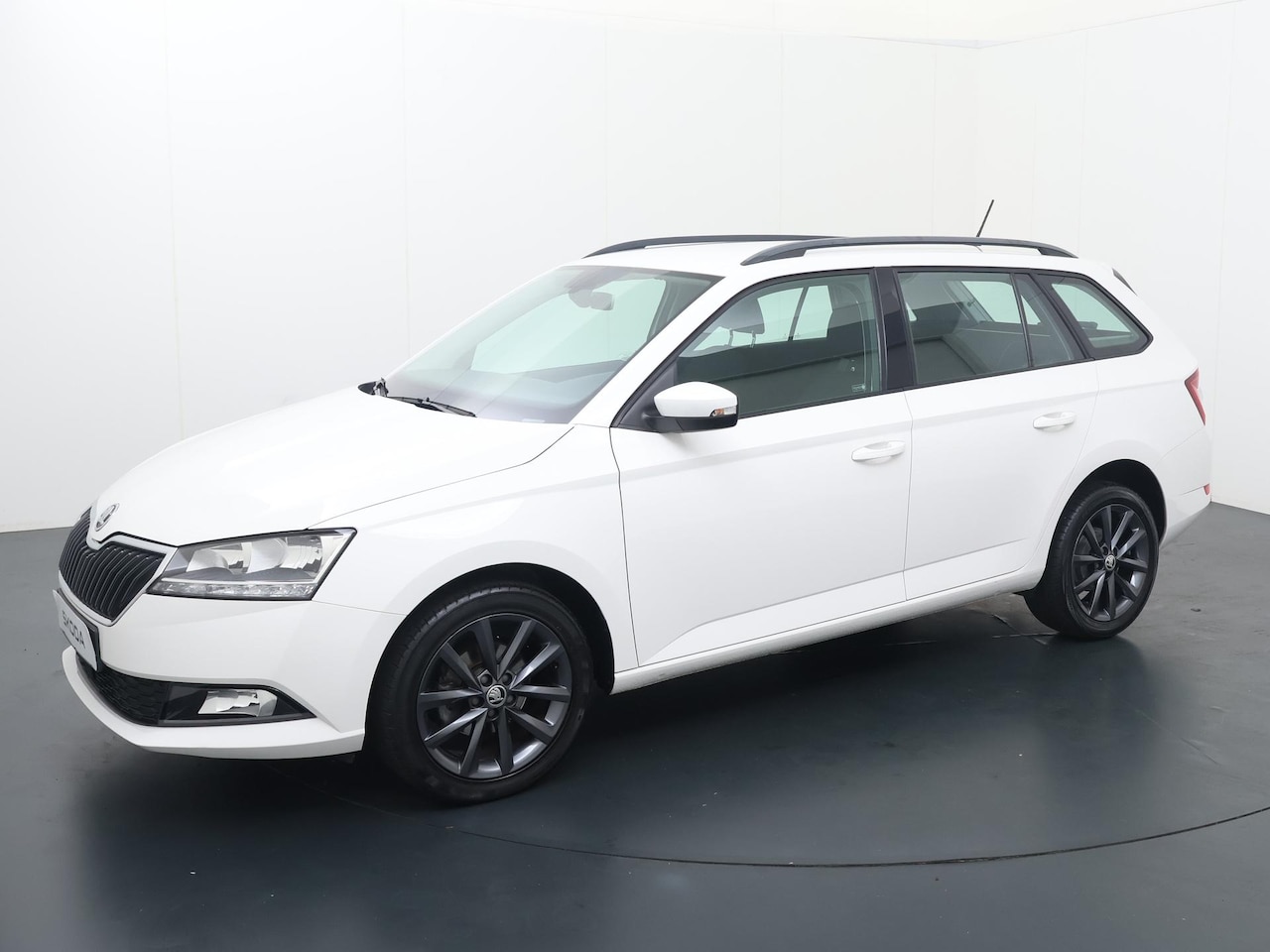 Skoda Fabia Combi - 1.0 TSI Business Edition | 95 PK | Climate control | Cruise control | Apple Carplay/Androi - AutoWereld.nl