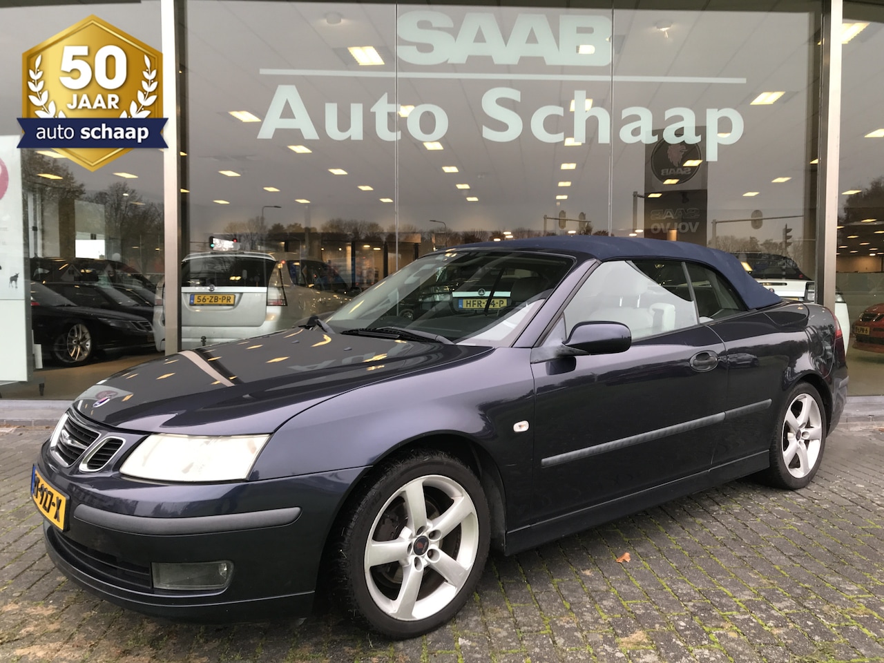 Saab 9-3 Cabrio - 2.0t Vector Automaat | Rijklaar incl garantie | Blauwe kap Parkeersensoren Mistlampen voor - AutoWereld.nl