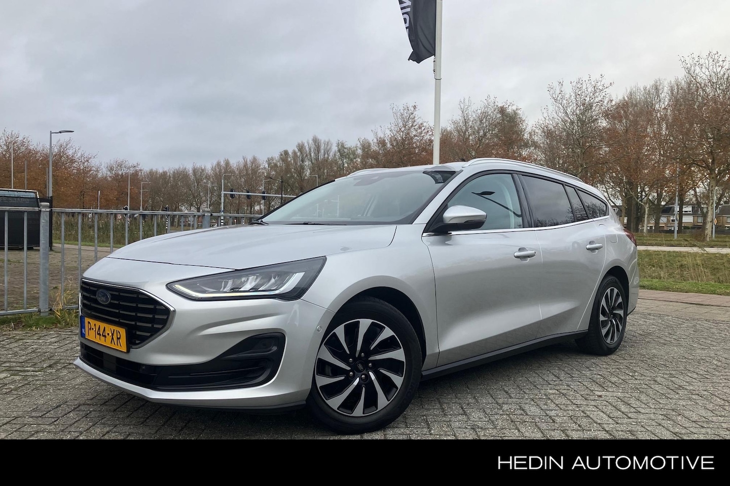 Ford Focus Wagon - 1.0 EcoBoost 125 Titanium Style Hybrid 125pk | Winterpakket | Camera | Sensoren V+A - AutoWereld.nl