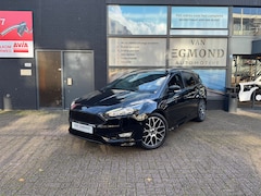 Ford Focus Wagon - 1.0 EcoBoost ST Line Business