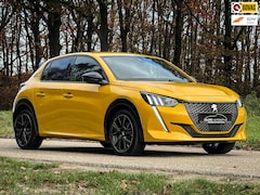 Peugeot 208 - 1.2 PureTech 130 GT | Metalic | CarPlay | 9dkm | 1e eig | H. Leder | Navi | Clima | Nieuws