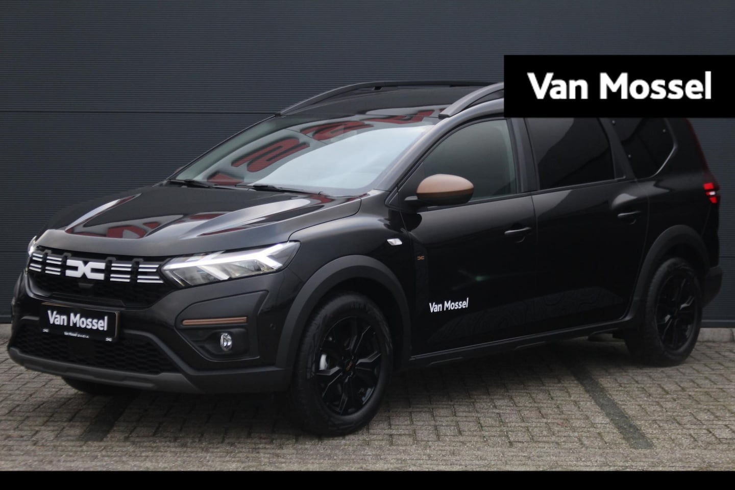 Dacia Jogger - 1.0 TCe 110 Extreme 5p. | Navigatie | Achteruitrijcamera | Airco - AutoWereld.nl