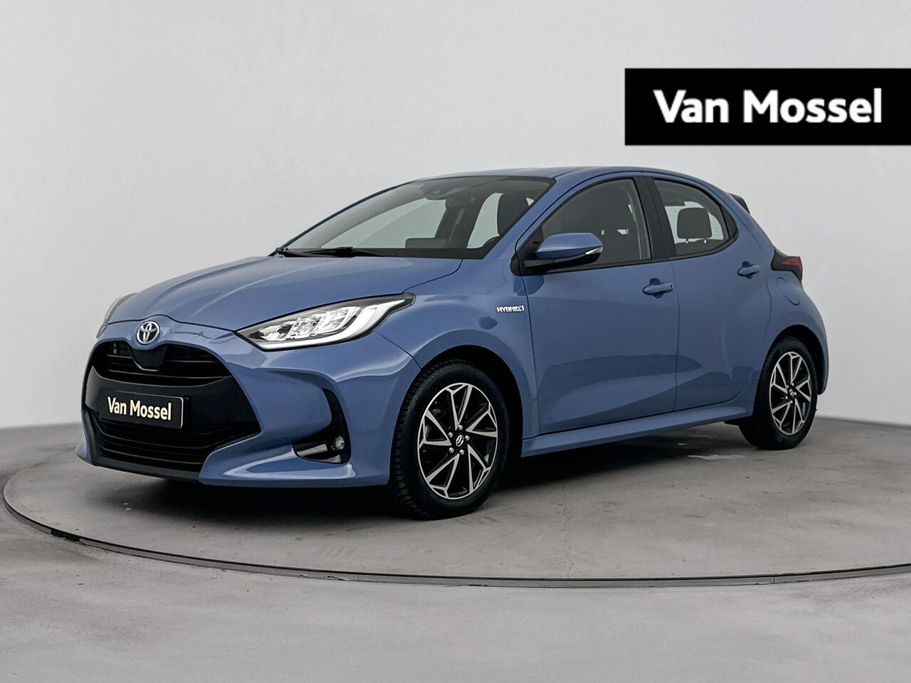 Toyota Yaris - 1.5 Hybrid Dynamic 115PK | Adaptieve cruise control | Achteruitrijcamera | Keyless | Apple - AutoWereld.nl