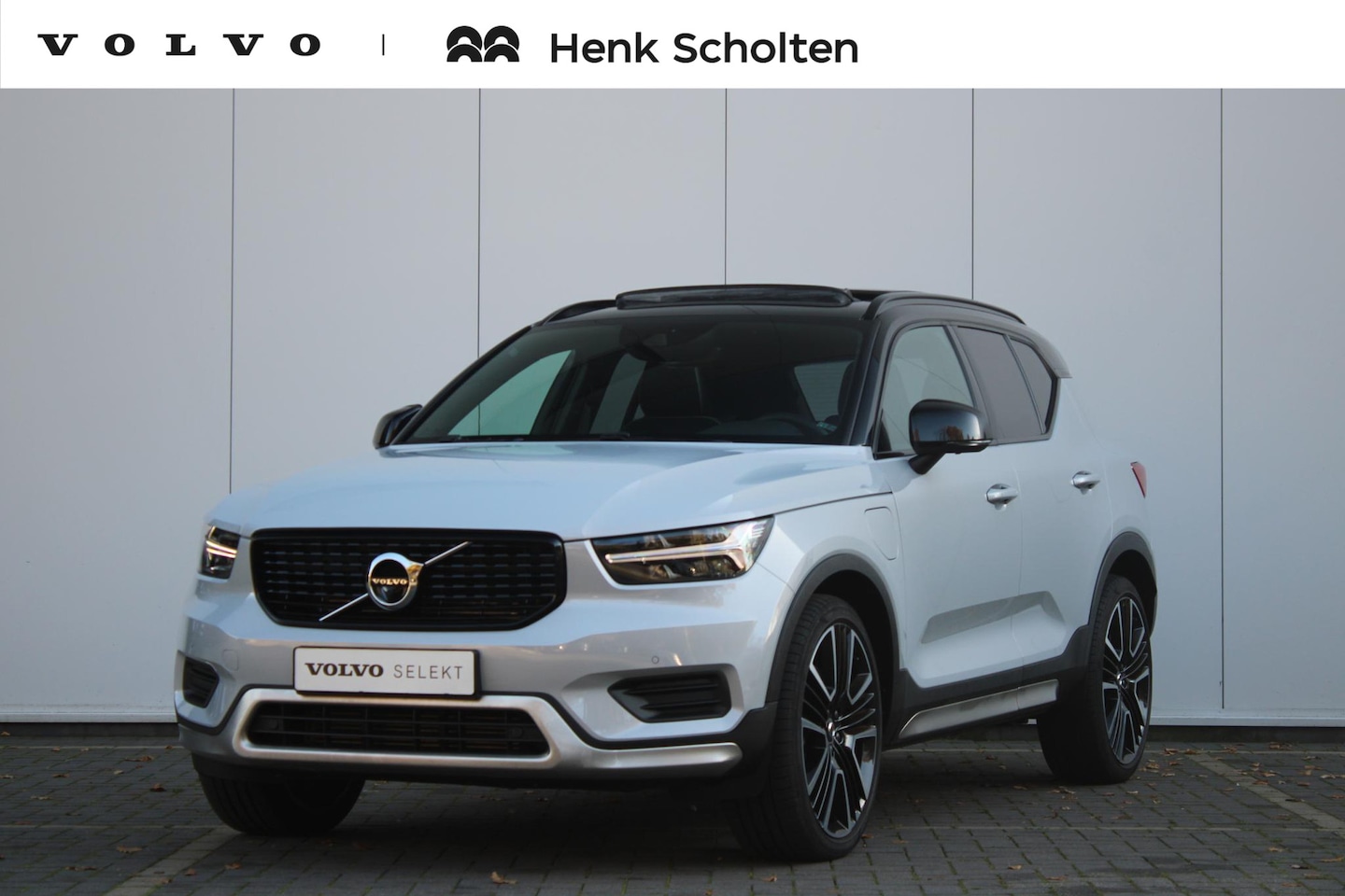 Volvo XC40 - T4 211PK Recharge R-Design | Adaptive Cruise & Pilot Assist | Power Seats incl. Memory | 2 - AutoWereld.nl