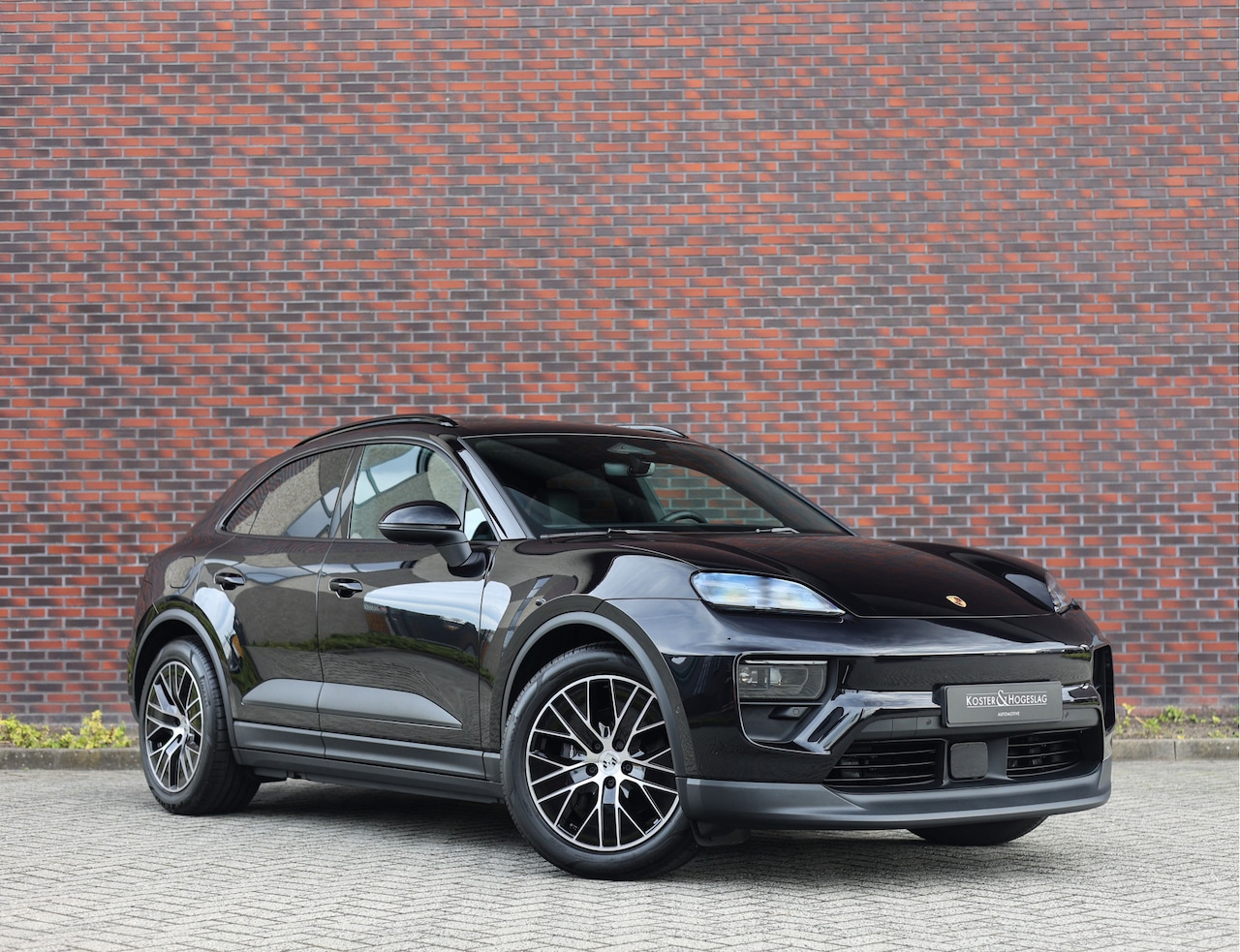 Porsche Macan - 4 100 kWh | Pano - BOSE - Chrono - AutoWereld.nl