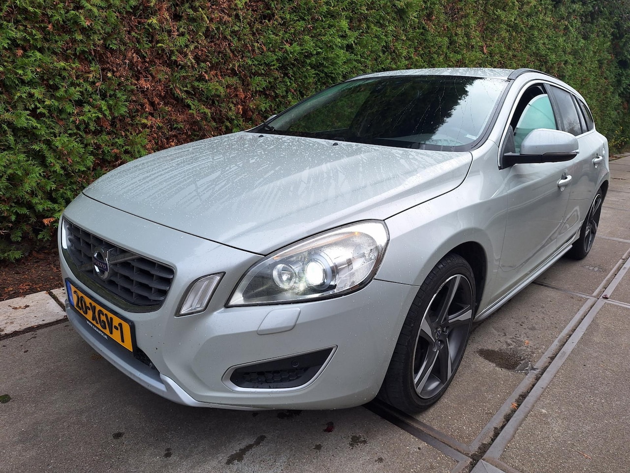 Volvo V60 - 2.4 D5 2.4 D5 - AutoWereld.nl