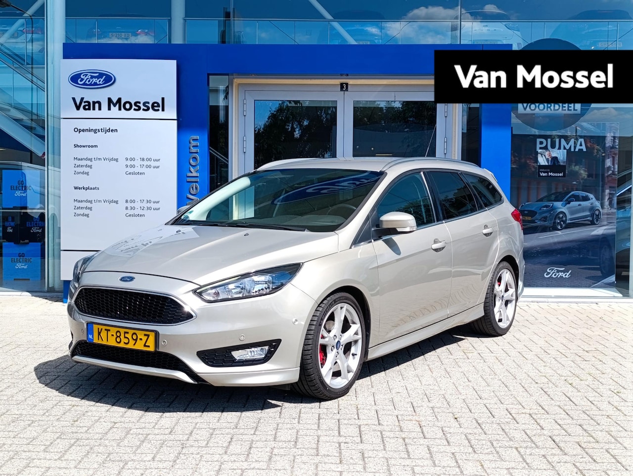 Ford Focus Wagon - 1.0 Titanium | Trekhaak | Camera | S-Pakket | Voorruitverwarming | Cruise Control | 18-Inc - AutoWereld.nl