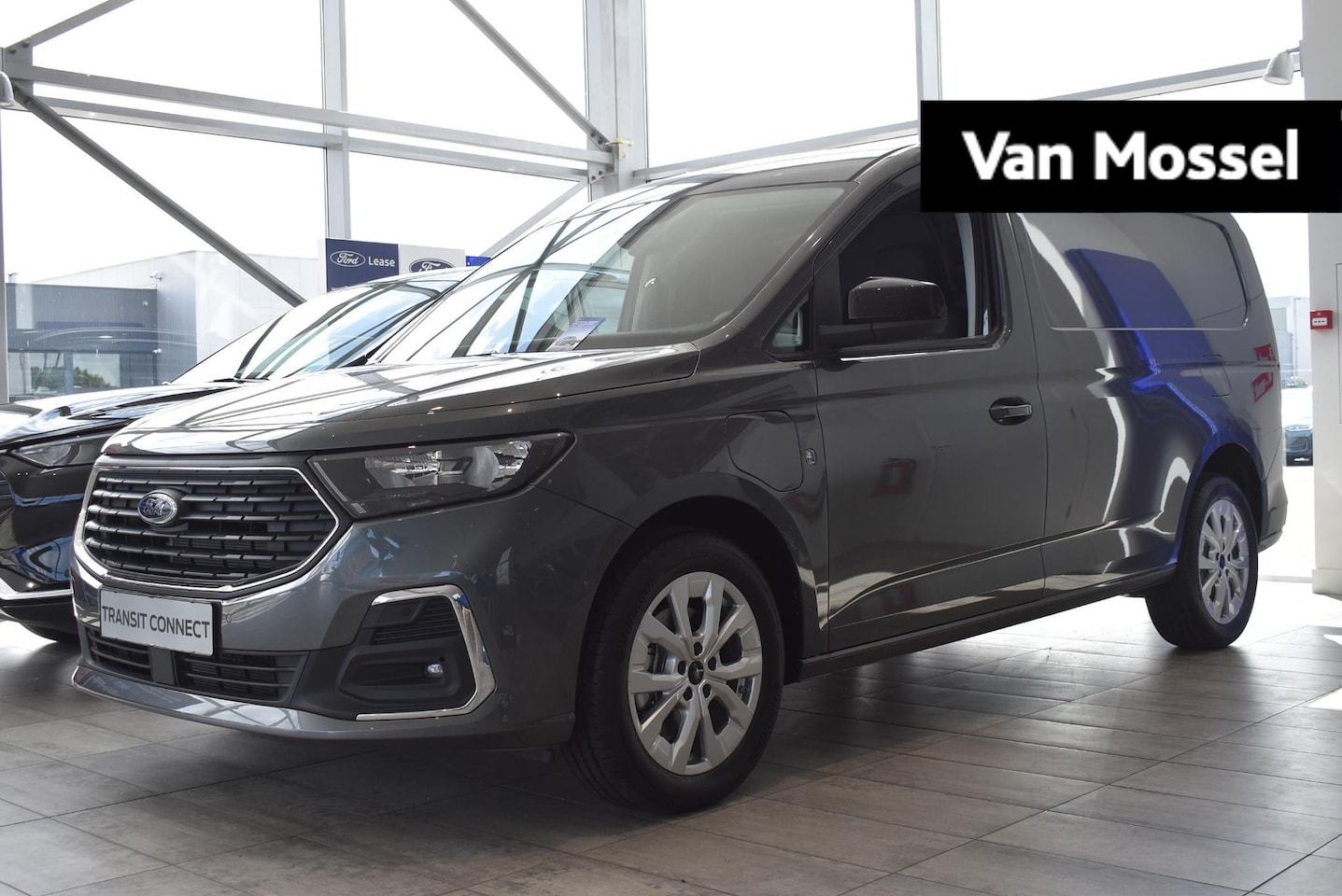 Ford Transit Connect - 1.5 EcoBoost PHEV L2 Limited | Uit Voorraad Leverbaar! | Graphite Grey | Laadvloerbescherm - AutoWereld.nl