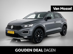 Volkswagen T-Roc - 1.5 TSI Sport | Black Style | Panorama Schuif/Kantel Dak | LED-Verlichting | Sport Interie