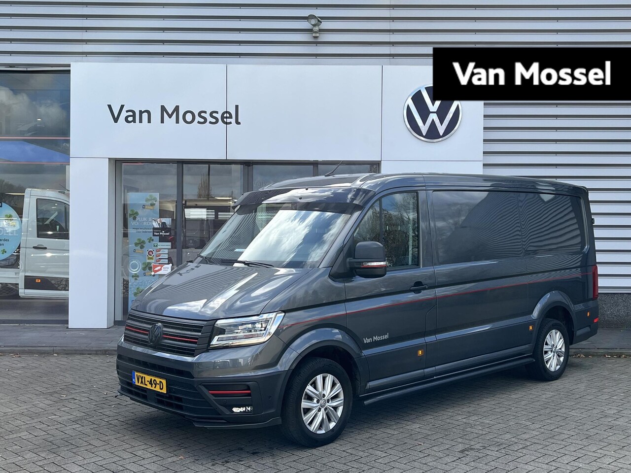 Volkswagen Crafter - 35 2.0 TDI L3H2 Exclusive 177 pk | Airco | Multifunctioneel stuur | Adaptive cruise contro - AutoWereld.nl