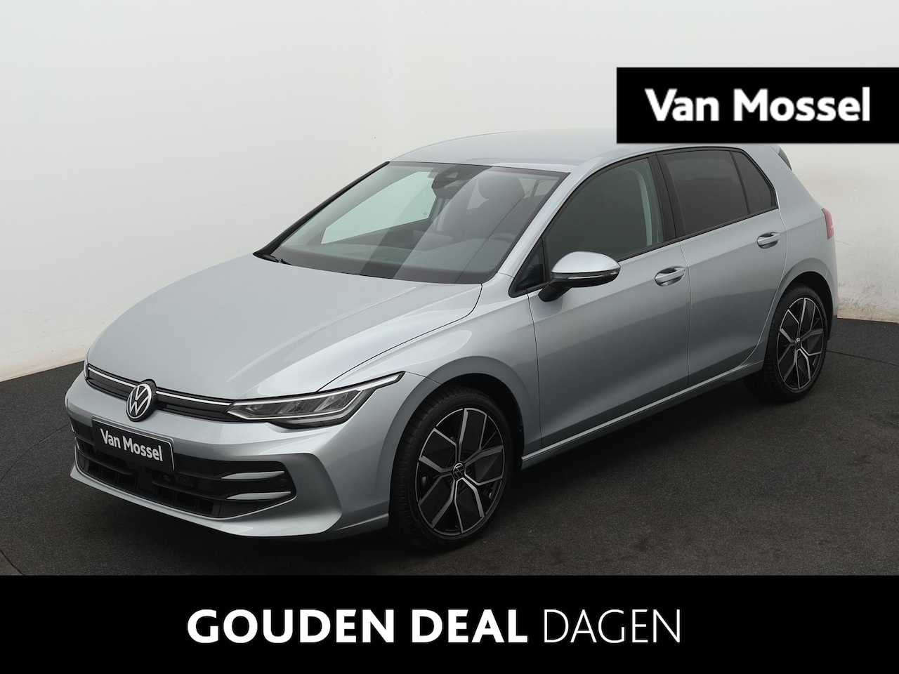 Volkswagen Golf - 1.5 TSI Life Edition 116 PK | Apple Carplay | 18" Lichtmetalen velgen | Climate control | - AutoWereld.nl