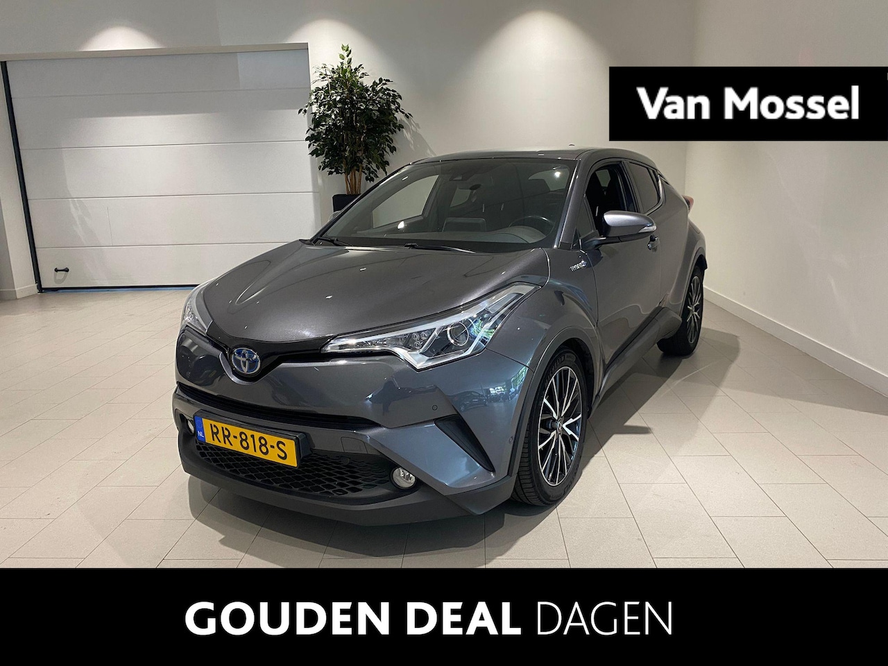 Toyota C-HR - 1.8 Hybrid Executive 148 PK | Automaat | Navigatie | Bluetooth | Parkeersensoren | Stoelve - AutoWereld.nl