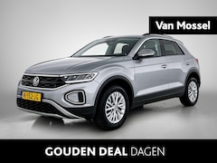 Volkswagen T-Roc - 1.5 TSI Life 150 PK | Automaat | Parkeersensoren | Adaptive Cruise Control | Apple Carplay