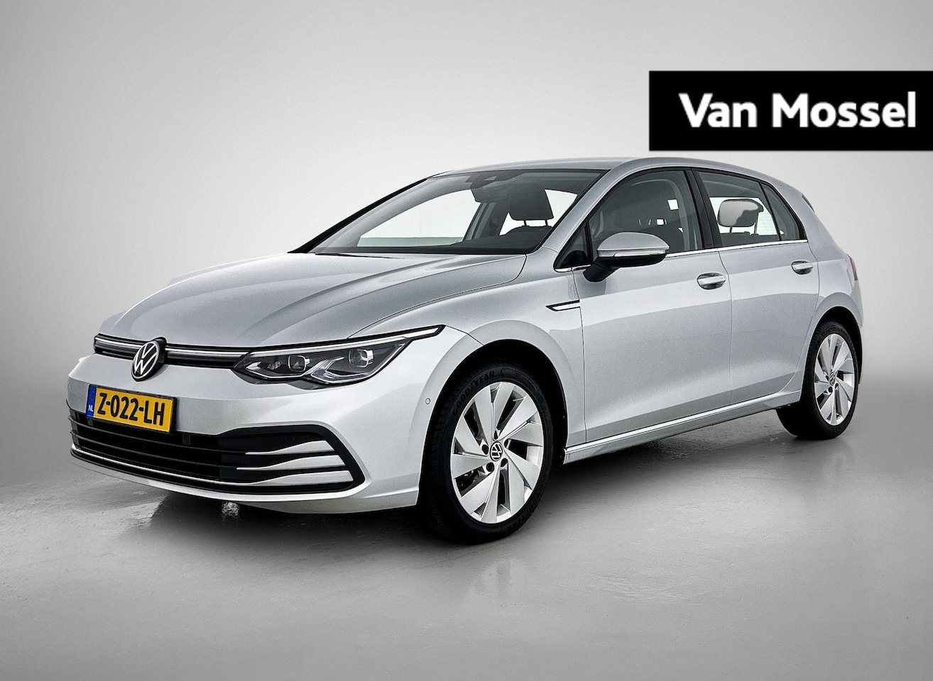 Volkswagen Golf - 1.5 eTSI STYLE | 150 | Automaat | Stoel en Stuurverwarming | Ergo Stoelen (Massage) | All - AutoWereld.nl