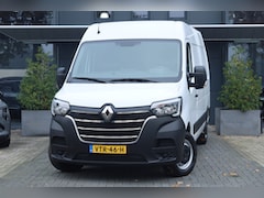 Renault Master - T35 2.3 dCi 135 L2H2 Comfort | Trekhaak | Cruise | 3 pers. | Navi