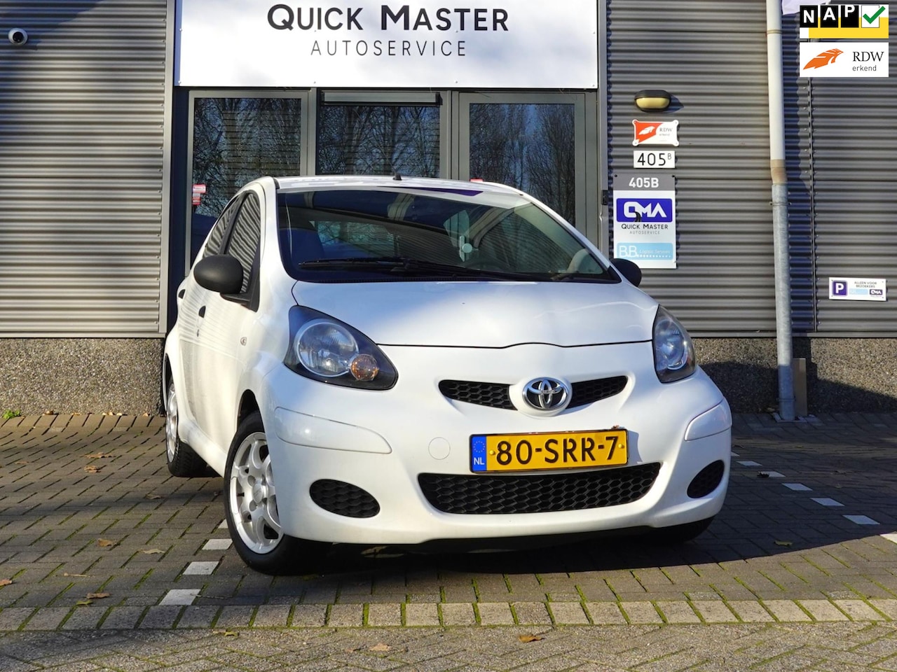 Toyota Aygo - 1.0-12V Cool - NAP -Airco - Trekhaak - AutoWereld.nl