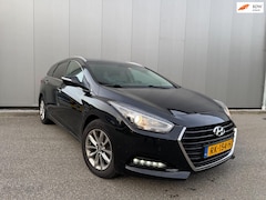Hyundai i40 Wagon - 1.7 CRDi hp i-Catcher Premium