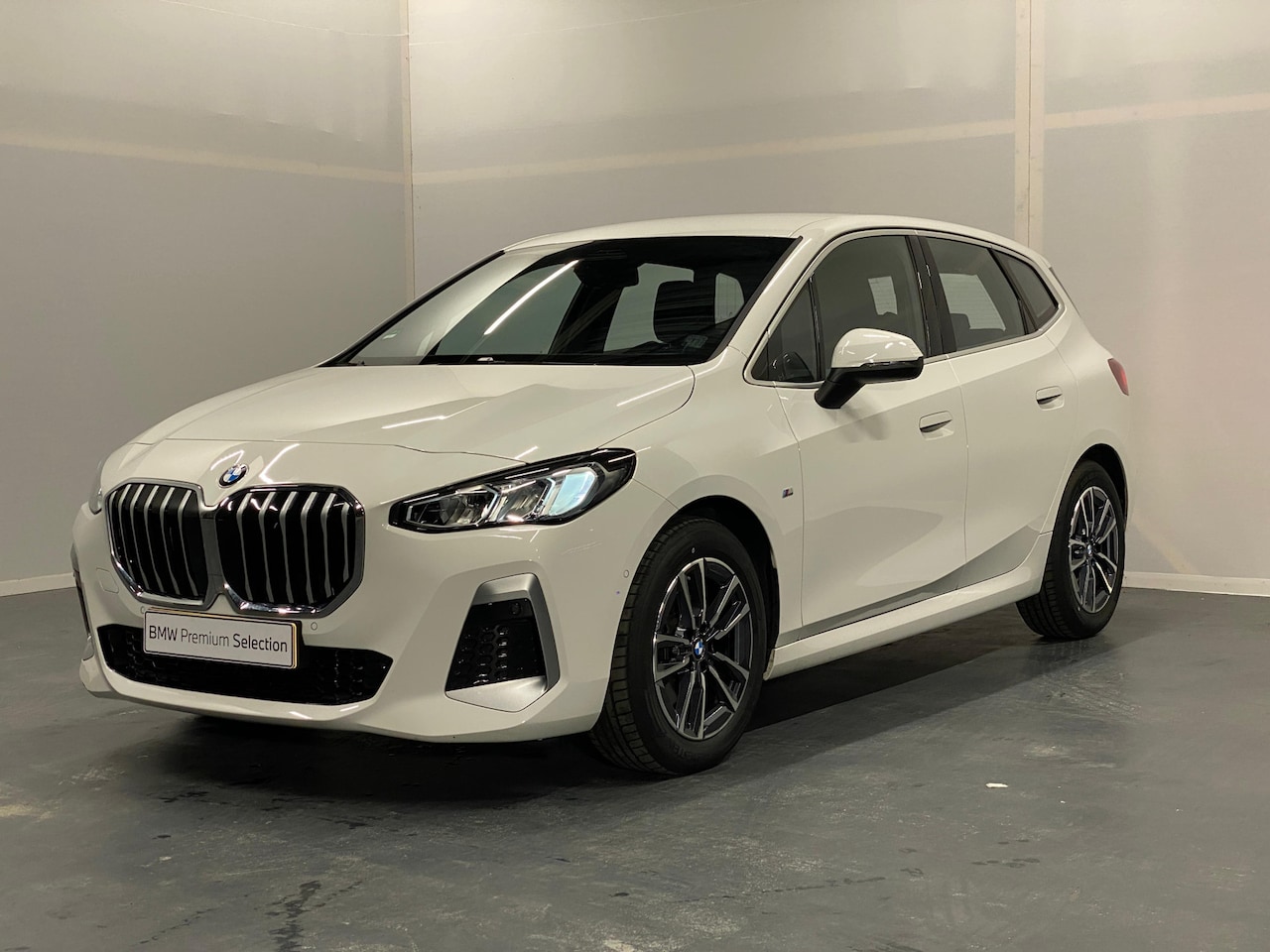 BMW 2-serie Active Tourer - 218i | M-Sportpakket | Adaptief Onderstel | M-Sport Exterieur - AutoWereld.nl