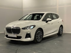 BMW 2-serie Active Tourer - 218i | M-Sportpakket | Adaptief Onderstel | M-Sport Exterieur