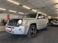 Jeep Patriot - 2.4 Limited AUTOMAAT. Cruise control, touchscreen en netjes onderhouden