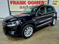 Volkswagen Tiguan - 2.0 TSI 180PK Sport&Style 4Motion + NAP|Panorama|Trekhaak|Park Assist|Alcantara|Navi|Cruis