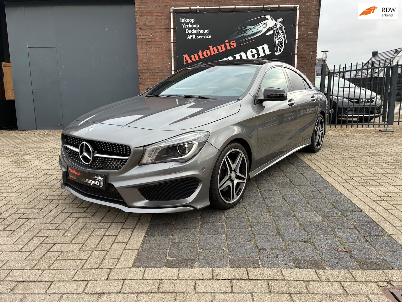 Mercedes-Benz CLA-Klasse - 200 AMG-Line Automaat Navi Pano-Dak - AutoWereld.nl