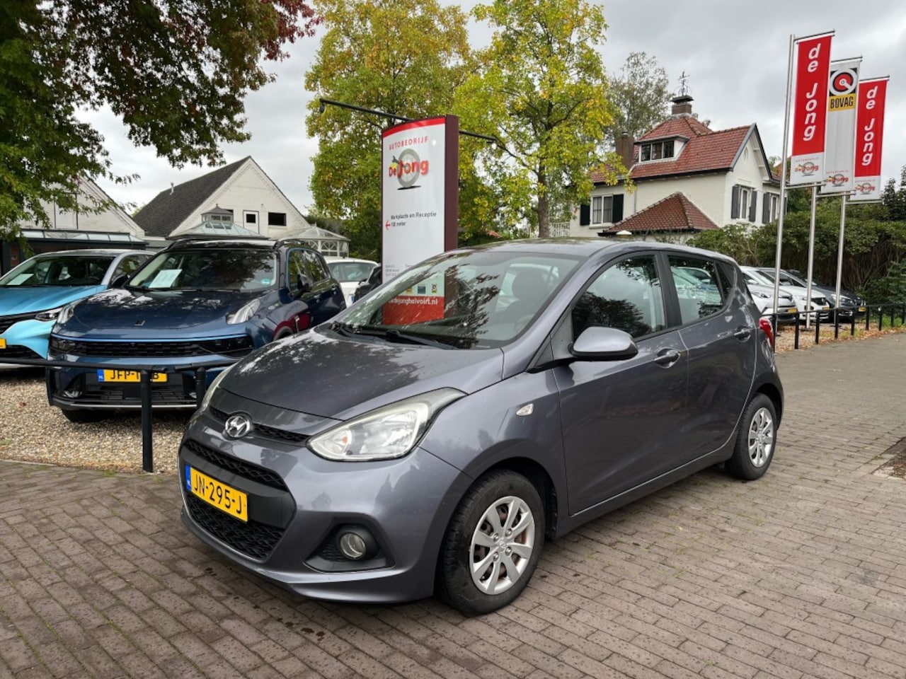 Hyundai i10 - 1.0I I-MOTION COMFORT / AIRCO-ECC / CRUISE CTR. / RADIO-CD-USB - AutoWereld.nl