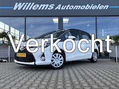 Toyota Yaris - 1.5 Hybrid Trend Bi-Tone Cruise Control, Climate Control & Camera