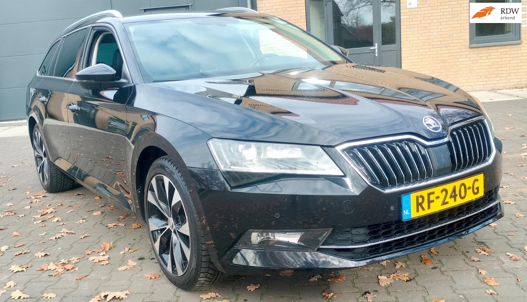 Skoda Superb Combi - 1.4 TSI ACT Ambition Business DSG Automaat - AutoWereld.nl