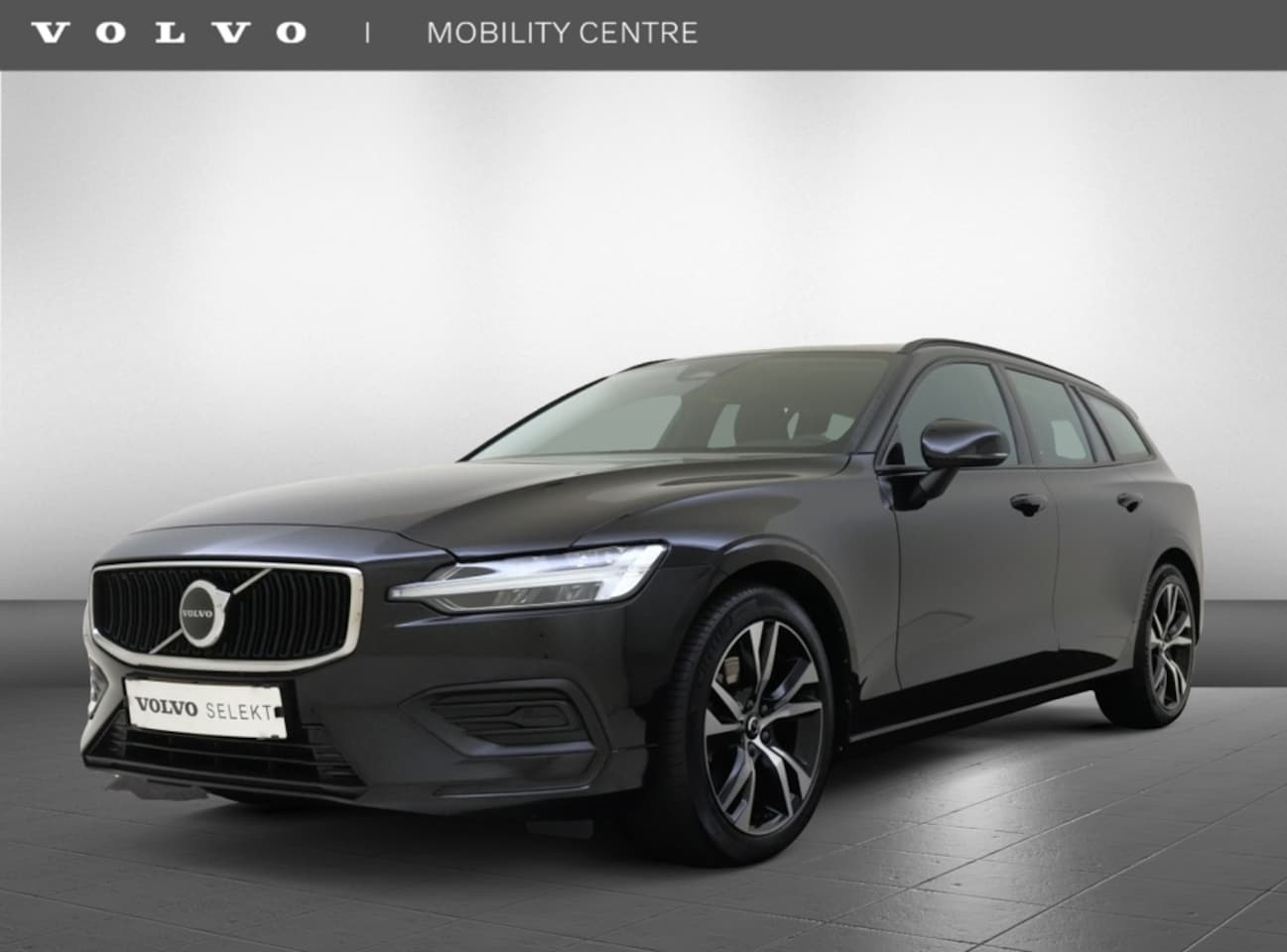 Volvo V60 - B3 Essential Edition. | Trekhaak | Achteruitrijcamera | - AutoWereld.nl