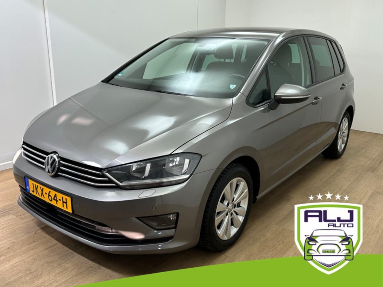 Volkswagen Golf Sportsvan - Occasion 1.4 TSI Highline | Grijs | Airco | Tweedehands Vw Golf | Stoelverwarming | Cruise - AutoWereld.nl