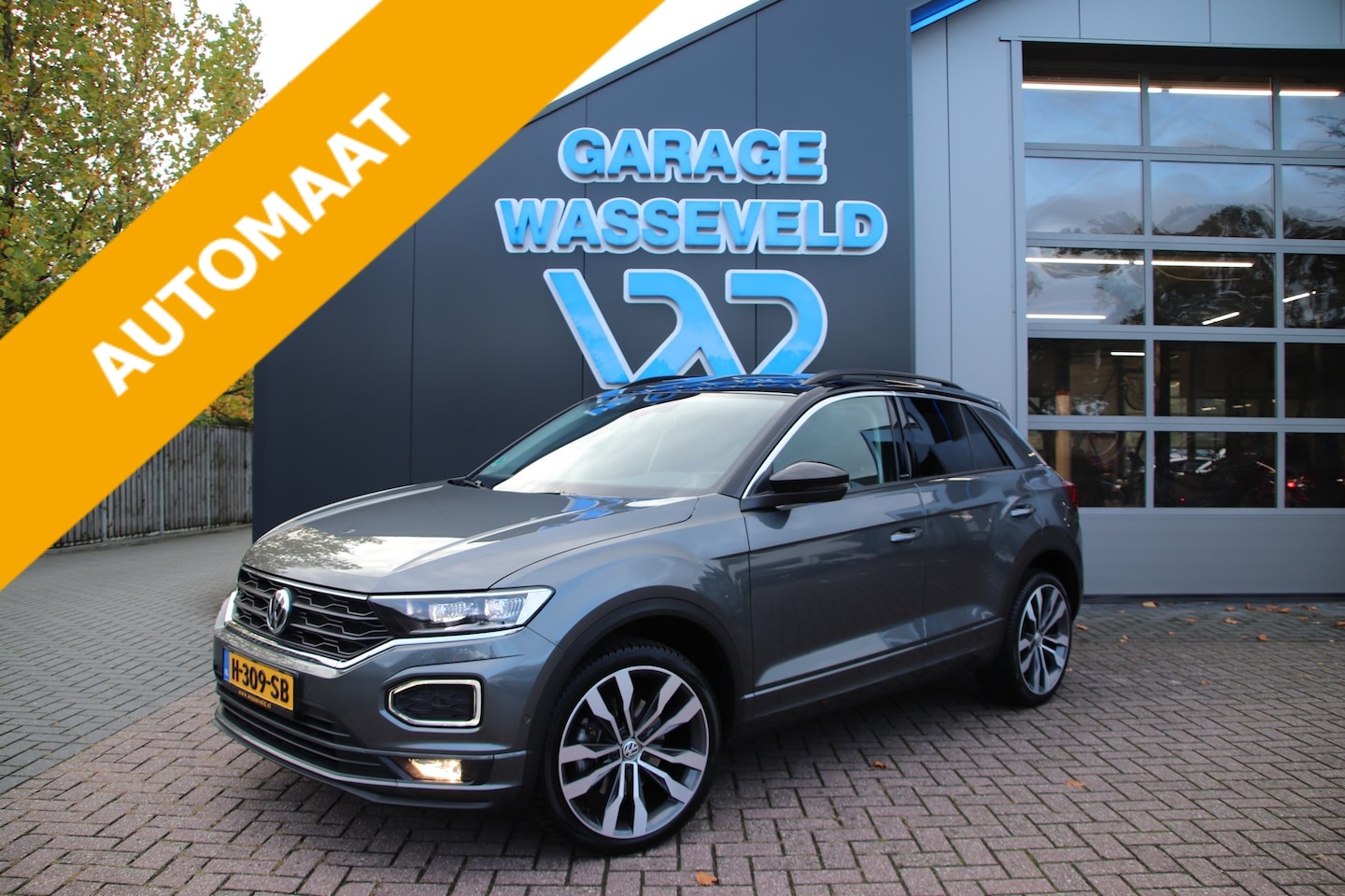 Volkswagen T-Roc - 1.5 TSI Sport Business R-Line Camera/Carplay/Trekhaak/19Inch/Elekt.achterklep - AutoWereld.nl