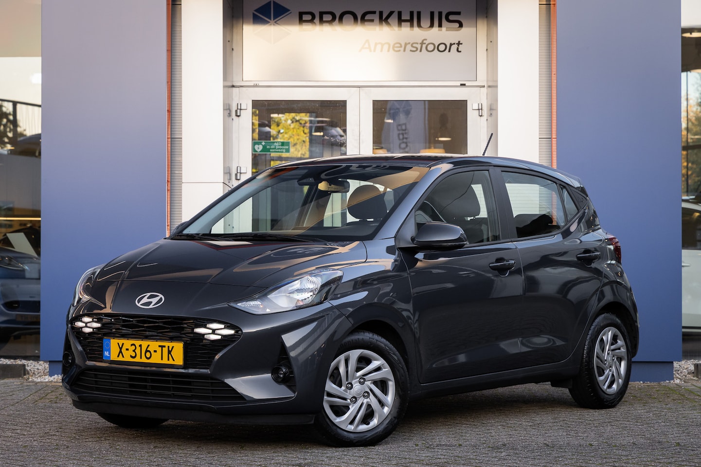 Hyundai i10 - 1.0 67pk Comfort Smart | Achteruitrijcamera | Airco | Apple Carplay/Android Auto|telefooni - AutoWereld.nl