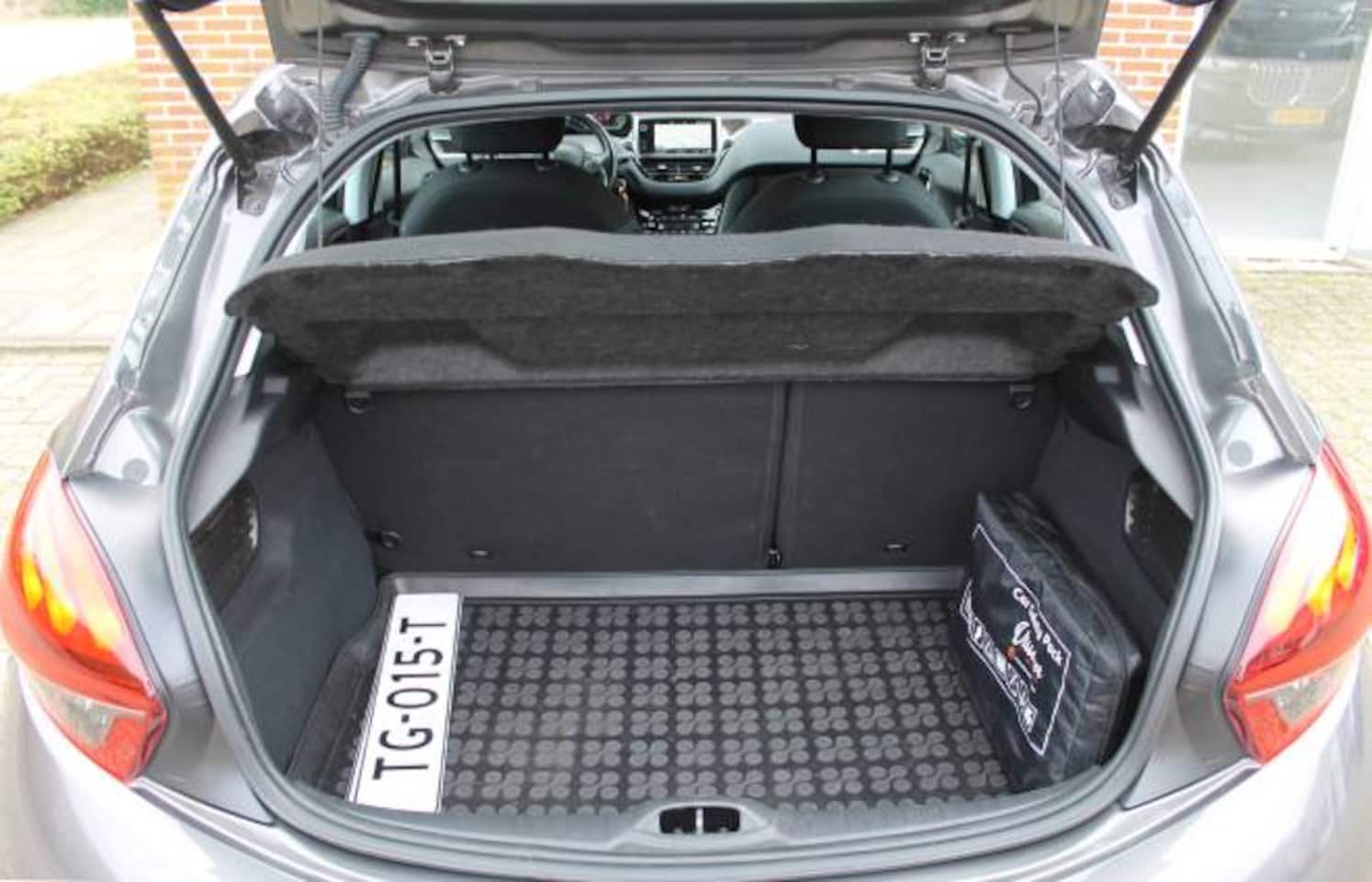 Peugeot 208 - 1.2 Puretech 82pk 5D Executive