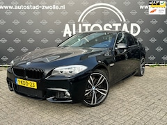 BMW 5-serie - 520i High Executive + (Let Op Auto Heeft Achterschade)