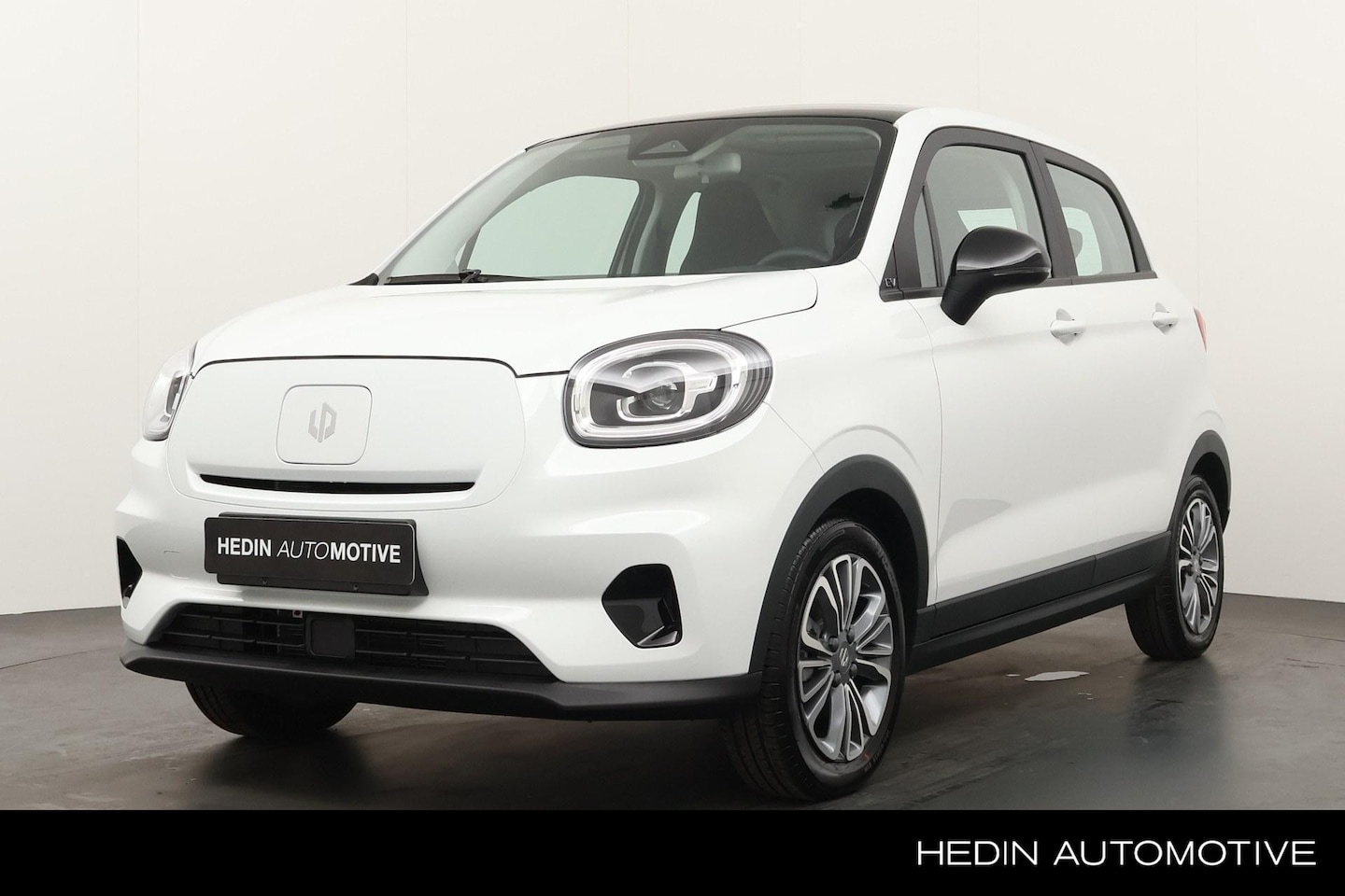 Leapmotor T03 - Design 37.3 kWh | Navigatie | Achteruitrijcamera | Panoramadak | Adap. cruise control | 15 - AutoWereld.nl