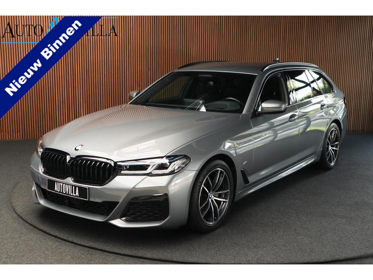 BMW 5-serie Touring - 520i M-Sport HUD Matrix DAP ACC Leer PDC Elektr. uitklapbaar trekhaak Elektr. bedienbaar a - AutoWereld.nl