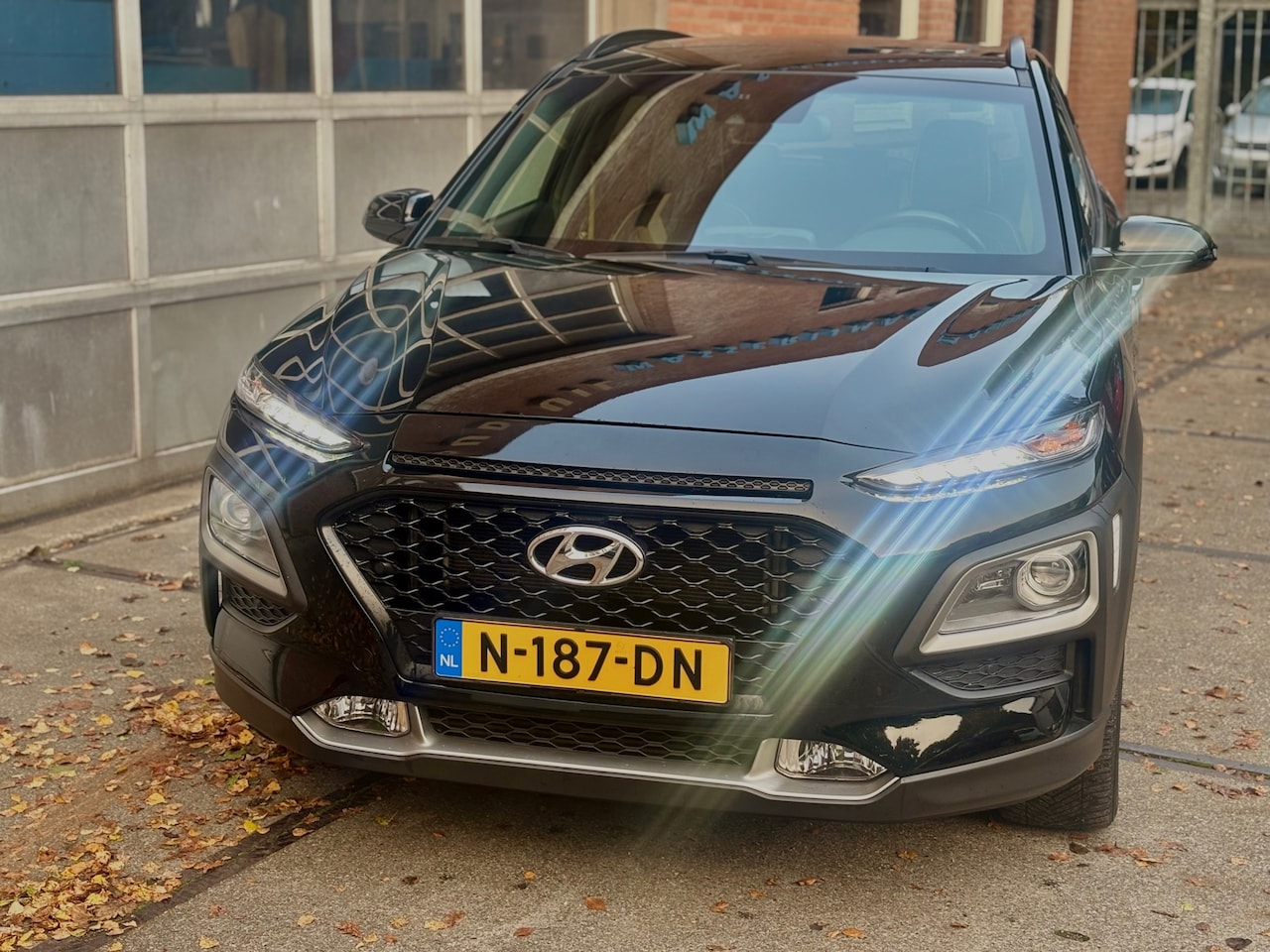 Hyundai Kona - 1.0 T-GDI Fashion 1.0 T-GDI Fashion,NAVI,CRUISE,CLIMAT,18INCH,CAMERA,HALFLEER,SCHUIFDAK,APPLE CAR PLAY - AutoWereld.nl