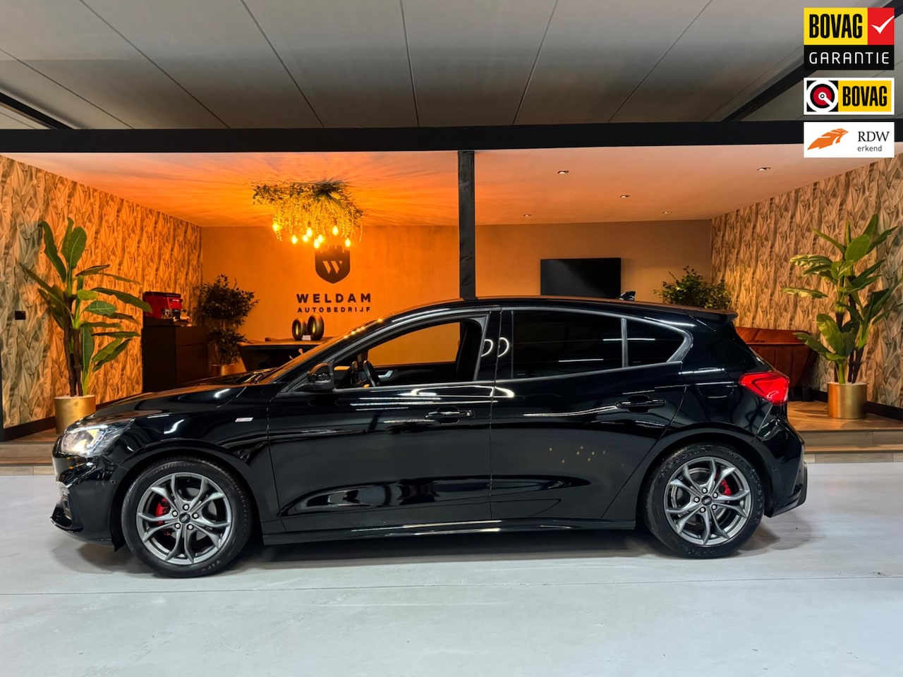 Ford Focus - 1.0 EcoBoost ST Line Business Garantie Head-Up Camera PDC Cruise Navi Clima LED DAB Rijkla - AutoWereld.nl