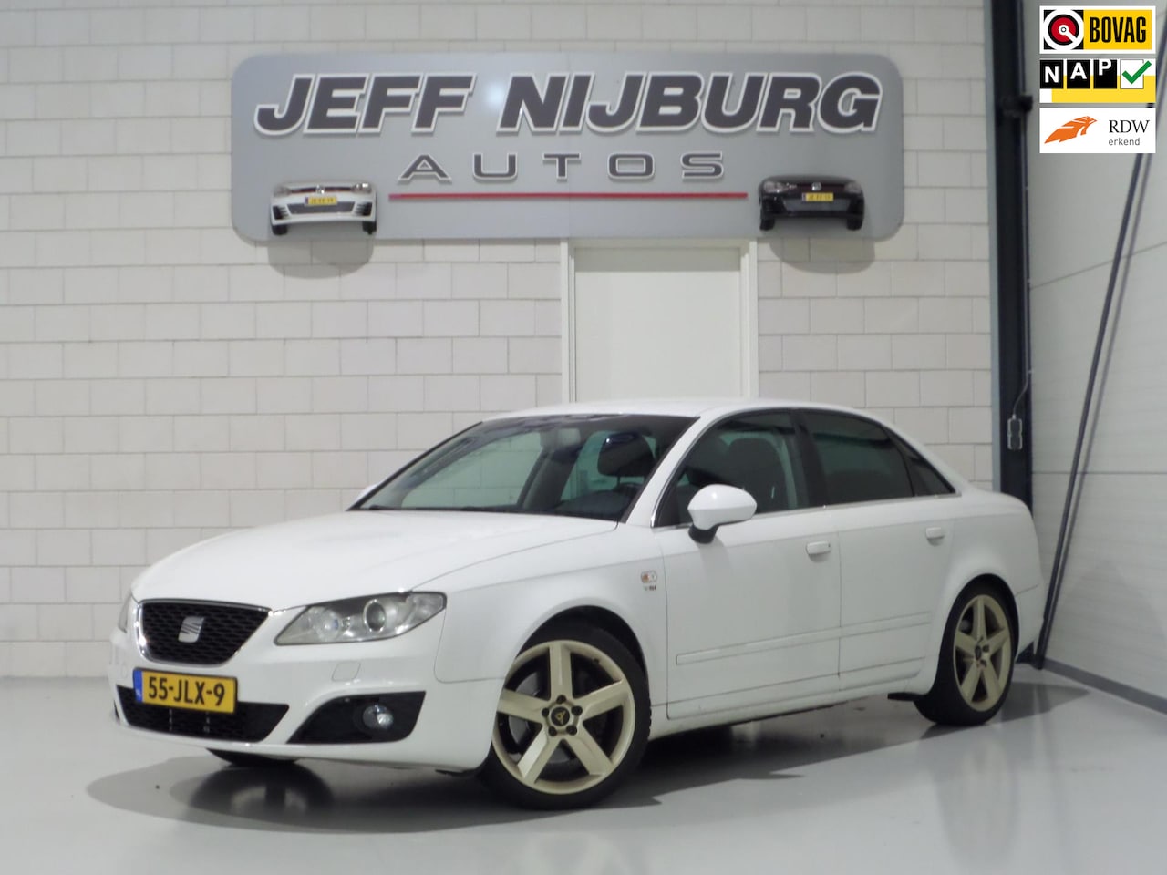 SEAT Exeo - 2.0 TSI Sport "Origineel NL!" Apple-carplay Leer Bluetooth Navigatie Stoelverwarming Xenon - AutoWereld.nl